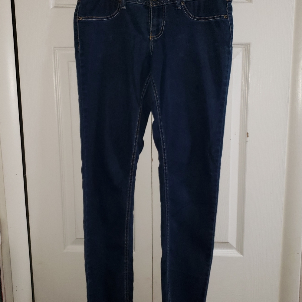2/$25 SO Dark Denim Skinny Jeans Size 7